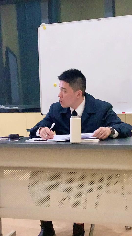 宋秋熠