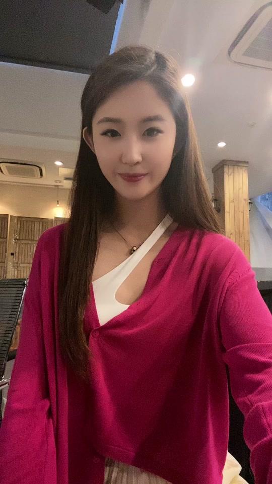 夏澜桠carrie__夏澜桠carrie_个人资料_夏澜桠carrie_直播间_18183kol