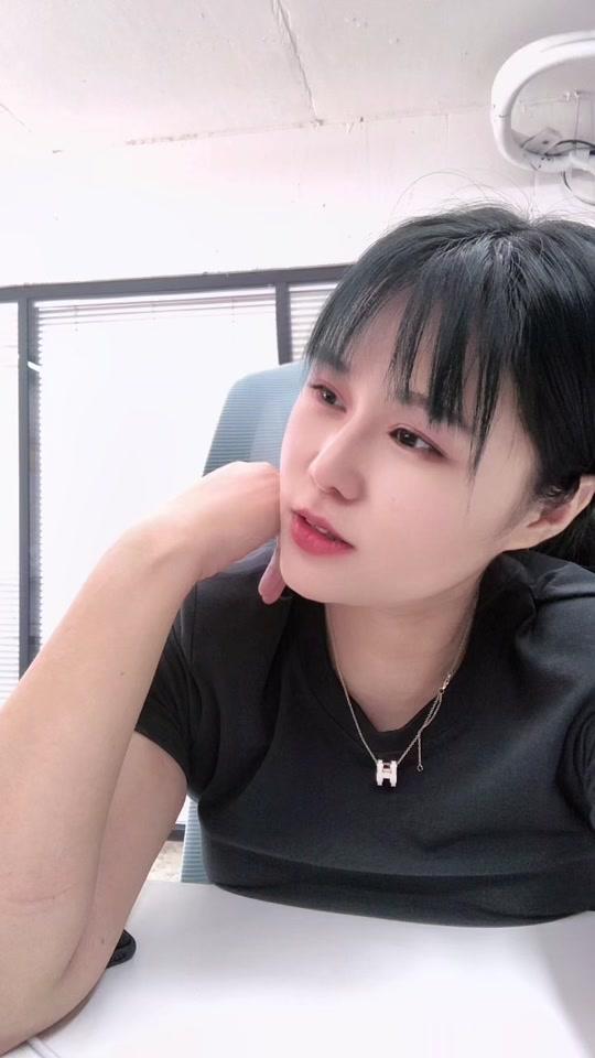 小葵葵_小葵葵个人资料_小葵葵直播间_18183kol_18183网红站