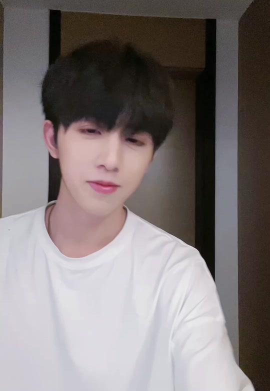 橙煮冰_橙煮冰个人资料_橙煮冰直播间_18183kol_18183网红站