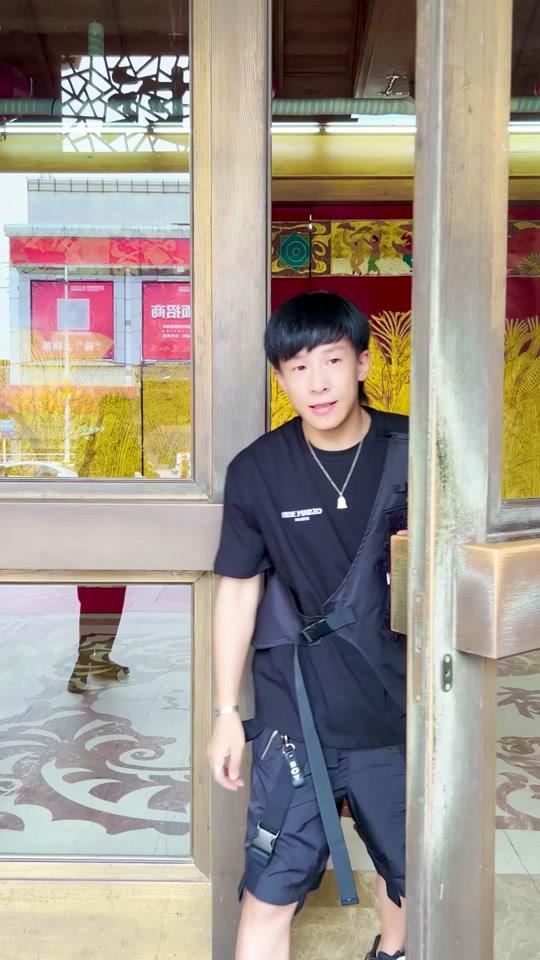 小超越1815户外直播刘老根