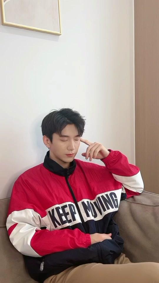 邱雨铄_邱雨铄个人资料_邱雨铄直播间_18183kol_18183网红站