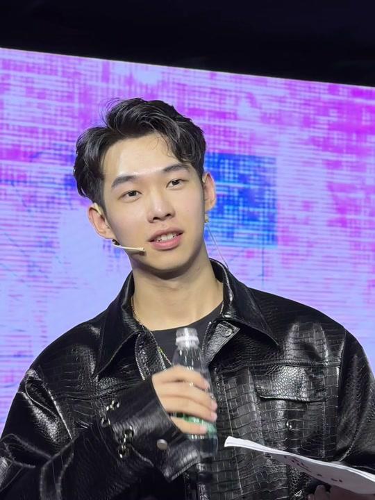 十七草_十七草个人资料_十七草直播间_18183kol_18183网红站