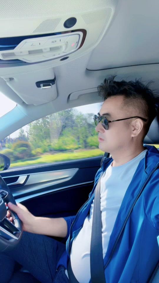 三哥_@三哥个人资料_@三哥直播间_18183kol_18183网红站