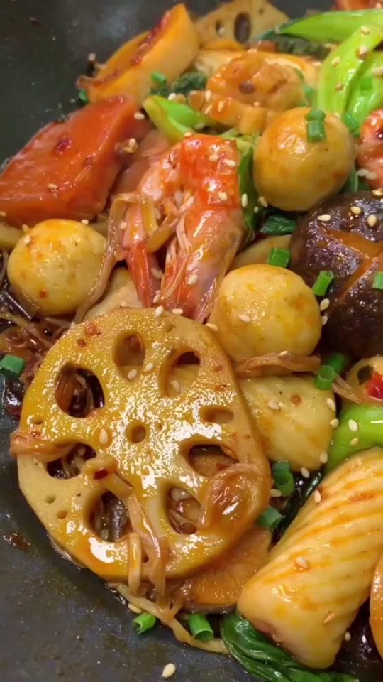 这样做的麻辣香锅 麻辣鲜香 比外面的还好吃#美食推荐 #自制麻辣香锅