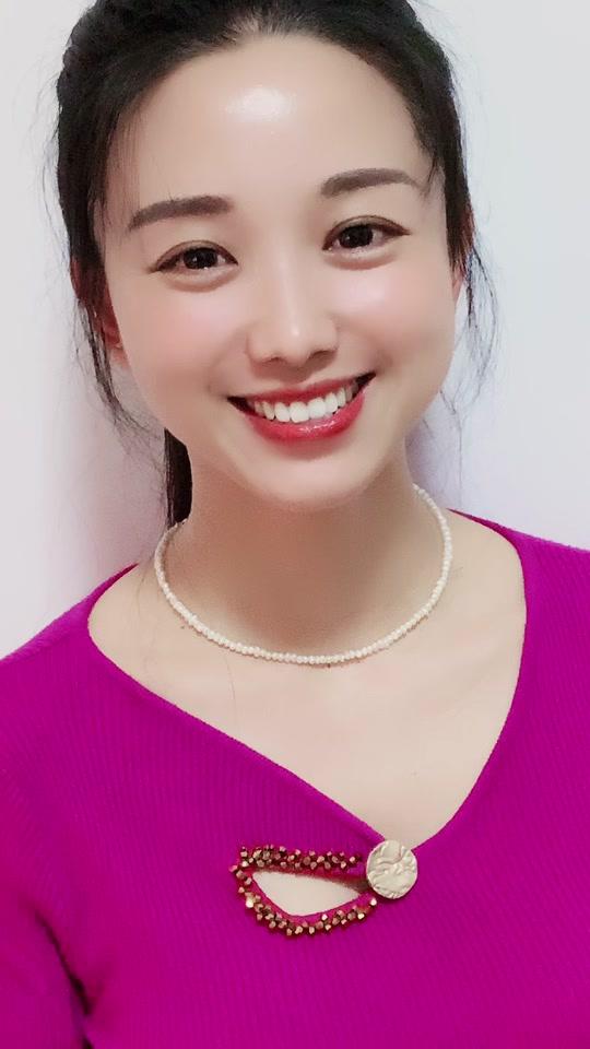 我叫小凤_我叫小凤个人资料_我叫小凤直播间_18183kol_18183网红站