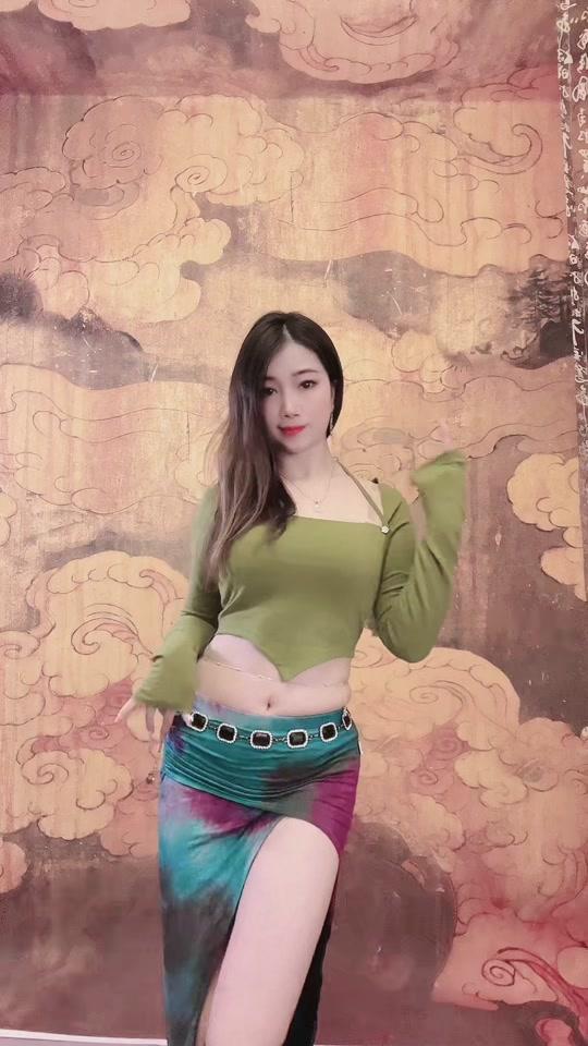 灵仙儿_灵仙儿个人资料_灵仙儿直播间_18183kol_18183网红站