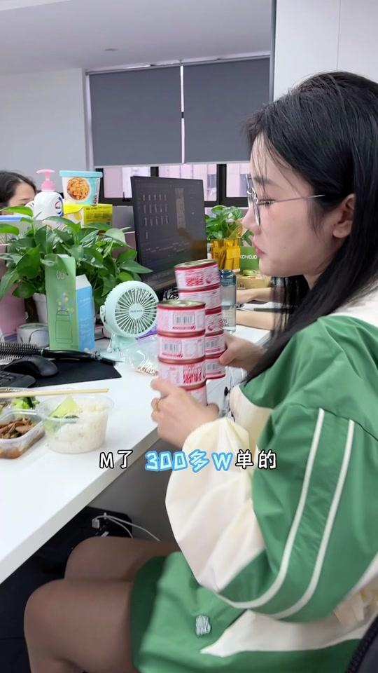 唐二喜(唐唐)_唐二喜(唐唐)个人资料_唐二喜(唐唐)直播间_18183kol