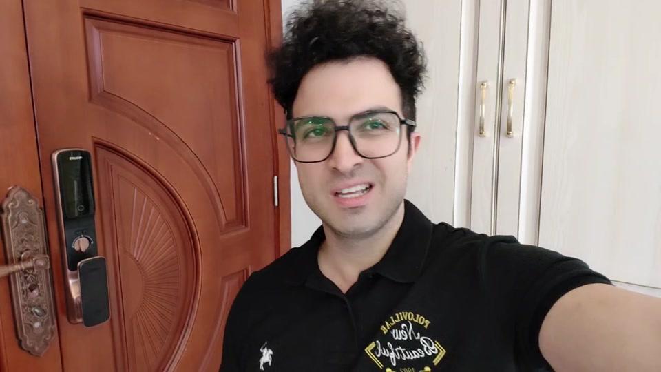 埃尼斯enes #vlog日常视频时长:35秒2022/11/19 20:11:553.1w0.