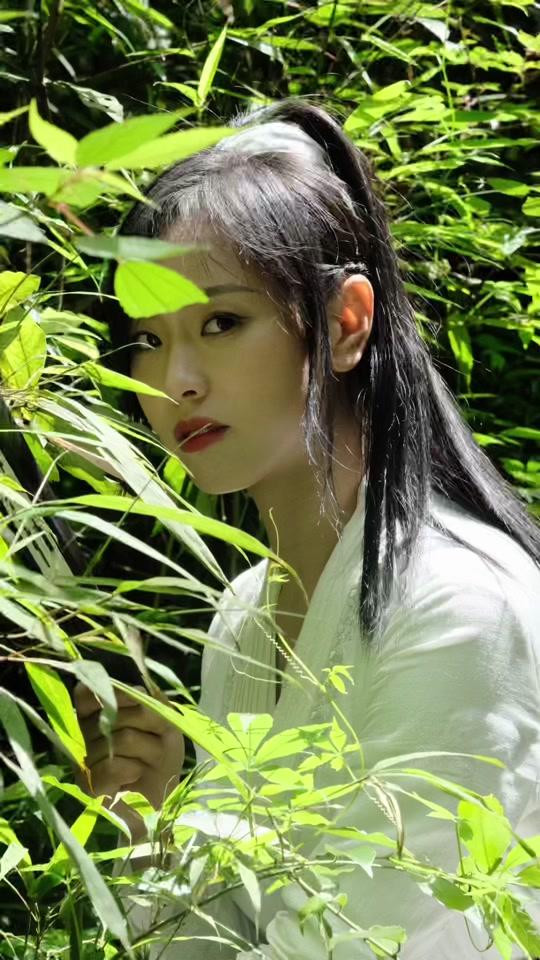 峨眉凌云_峨眉凌云个人资料_峨眉凌云直播间_18183kol_18183网红站