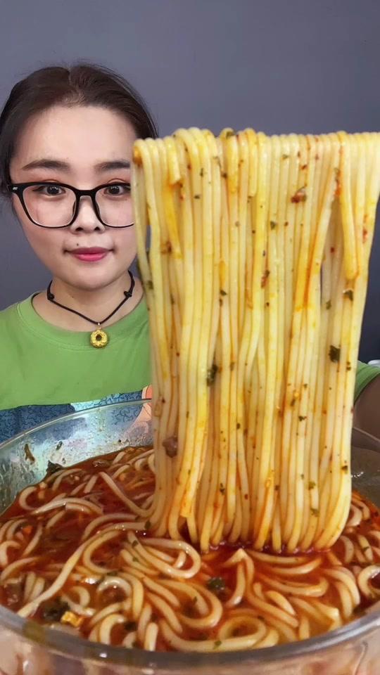 爱吃的大沐沐_爱吃的大沐沐个人资料_爱吃的大沐沐直播间_18183kol