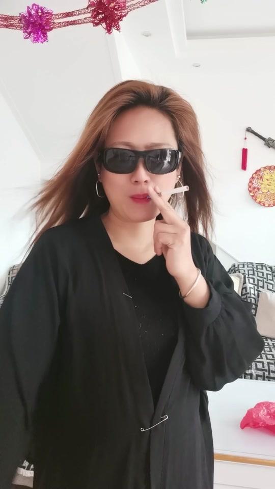 河南大衣姐_河南大衣姐个人资料_河南大衣姐直播间_18183kol_18183网