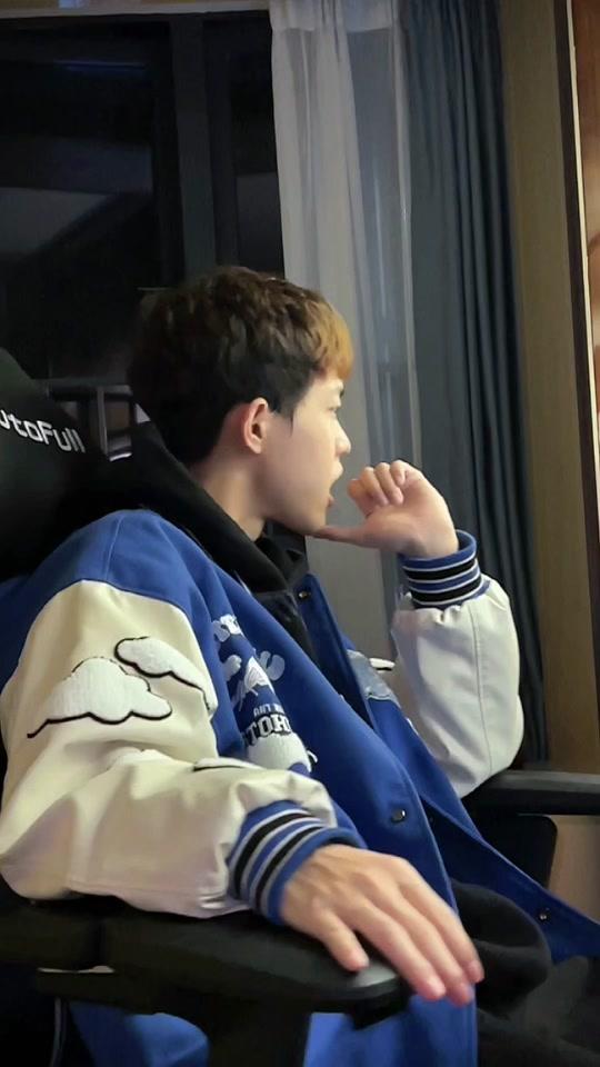 嘉杰本人_嘉杰本人个人资料_嘉杰本人直播间_18183kol_18183网红站