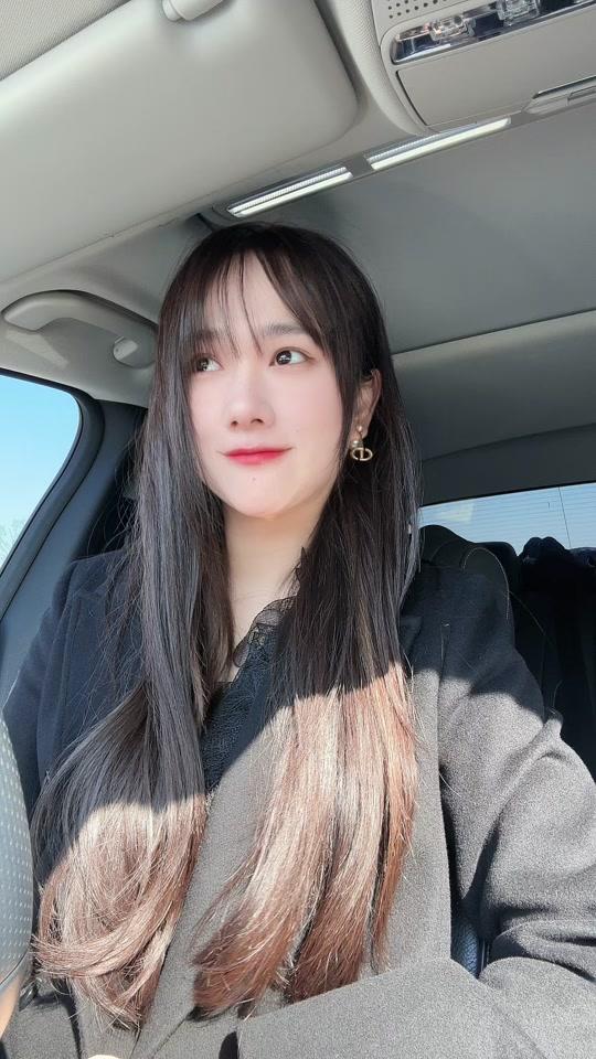 韩饭饭今天中午12点直播