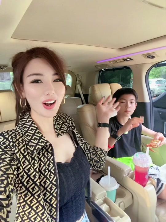 张露露_张露露个人资料_张露露直播间_18183kol_18183网红站