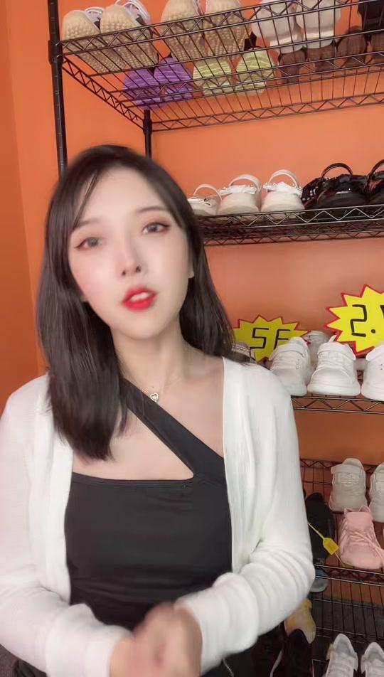 蜜桃粉_蜜桃粉个人资料_蜜桃粉直播间_18183kol_18183网红站