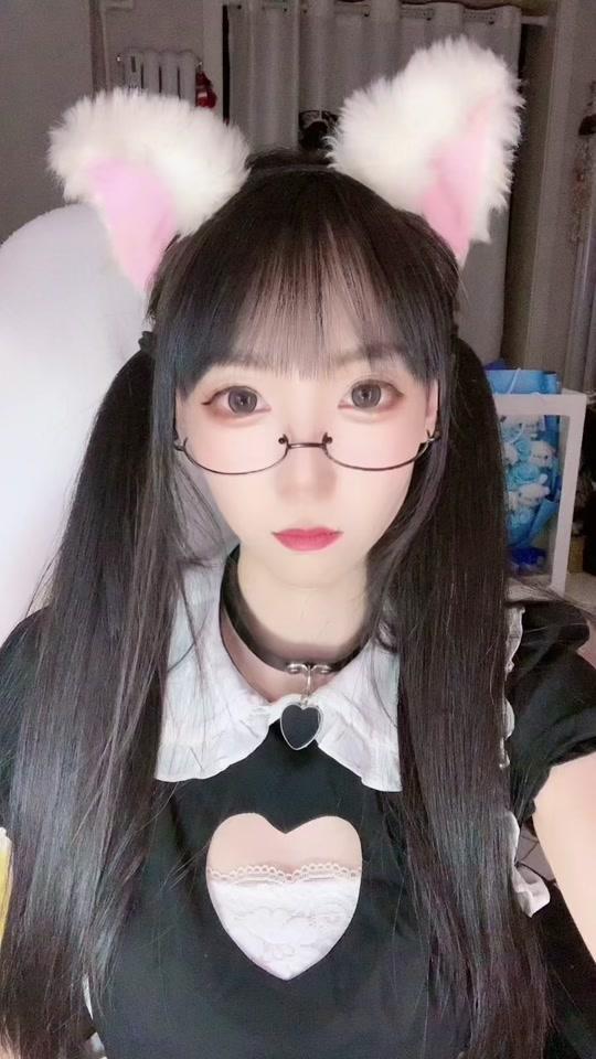 爱做梦的小铃铛_爱做梦的小铃铛个人资料_爱做梦的小铃铛直播间_18183