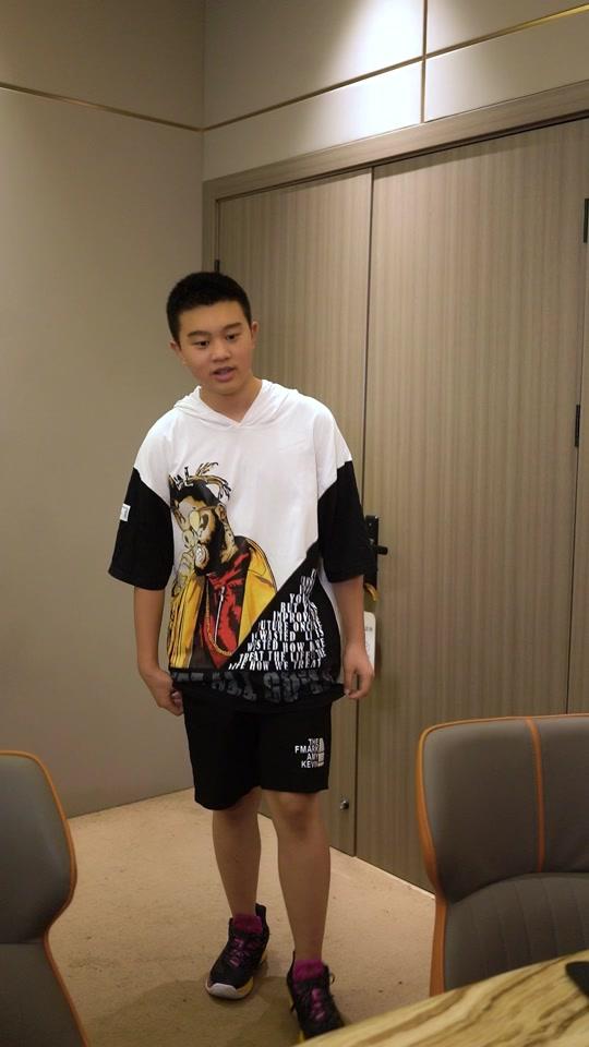 鹰哥_鹰哥个人资料_鹰哥直播间_18183kol_18183网红站