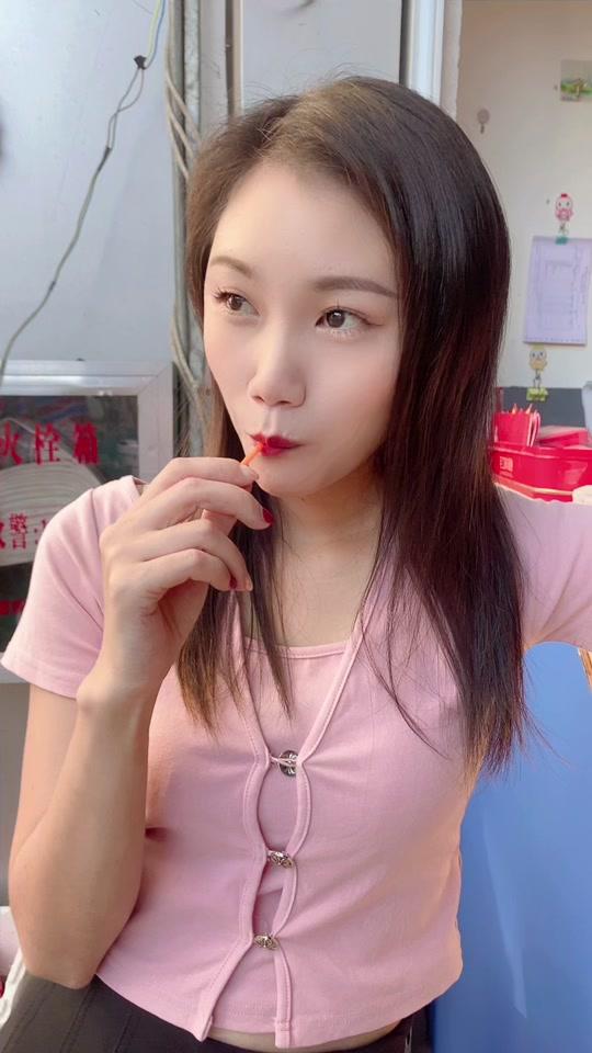 猪肉妹(冰冰)_猪肉妹(冰冰)个人资料_猪肉妹(冰冰)直播间_18183kol