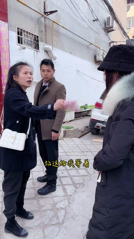 在线等#剧情 #情感视频时长:125秒2021/12/16 19:12:560.0w0.