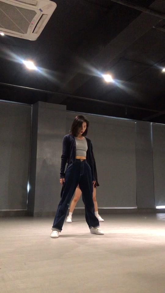 动情可以 记得要醒 #jacee编舞视频时长:16秒2021/05/14 16:05:200.