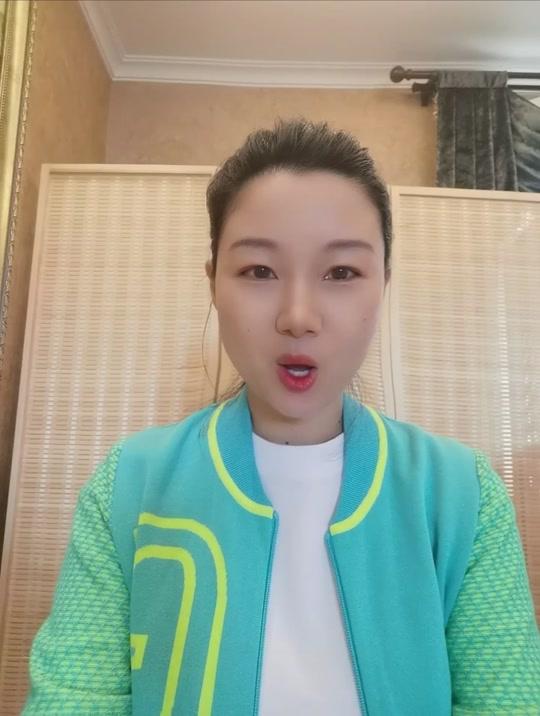小莉帮忙杨小莉