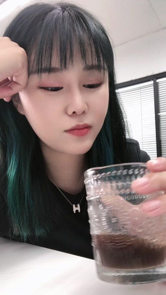 小葵葵_小葵葵个人资料_小葵葵直播间_18183kol_18183网红站