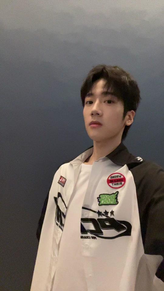 李明峻_李明峻个人资料_李明峻直播间_18183kol_18183网红站