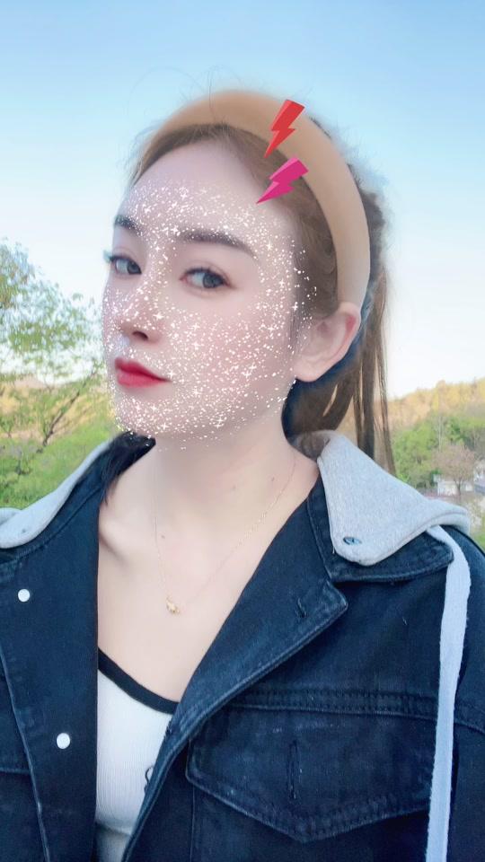 云朵儿_云朵儿个人资料_云朵儿直播间_18183kol_18183网红站