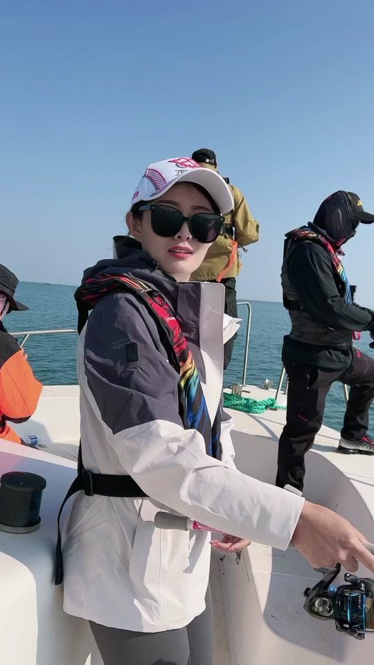 李珊_李珊个人资料_李珊直播间_18183kol_18183网红站