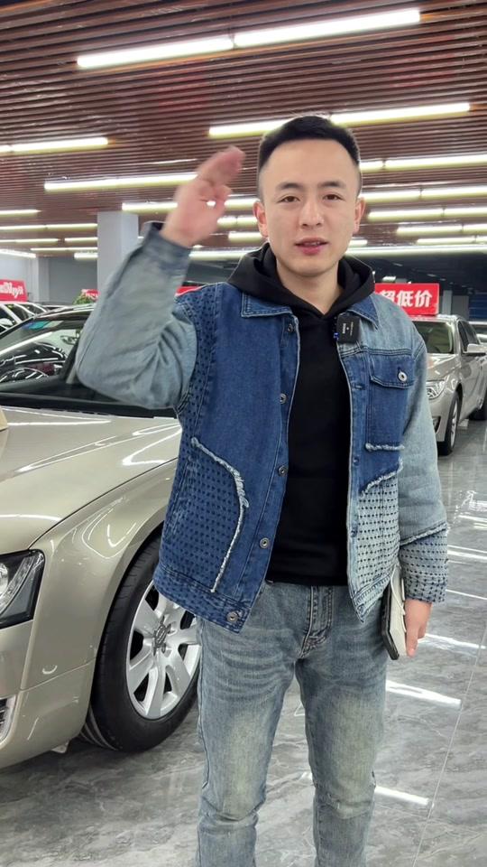 小曾本人号琴琴名车