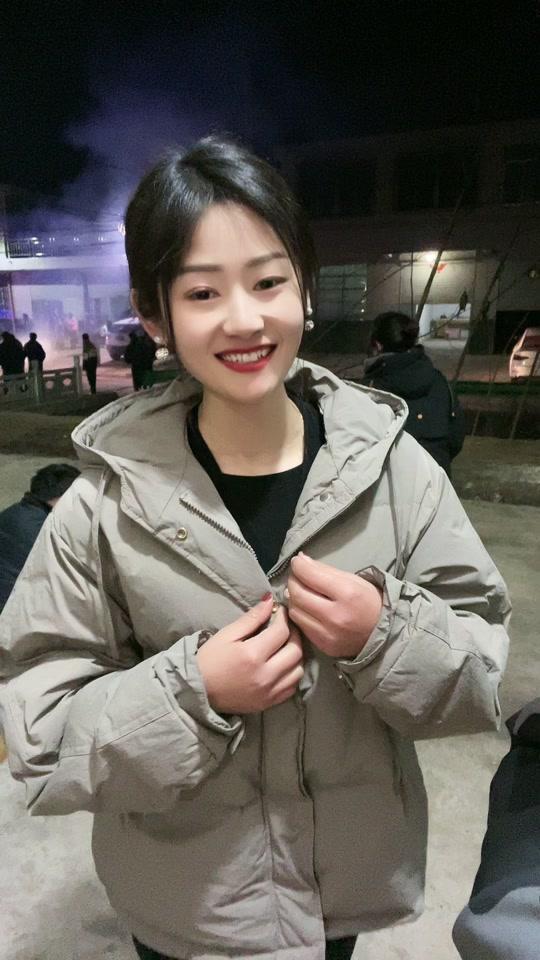 孟雪7615_孟雪7615个人资料_孟雪7615直播间_18183kol