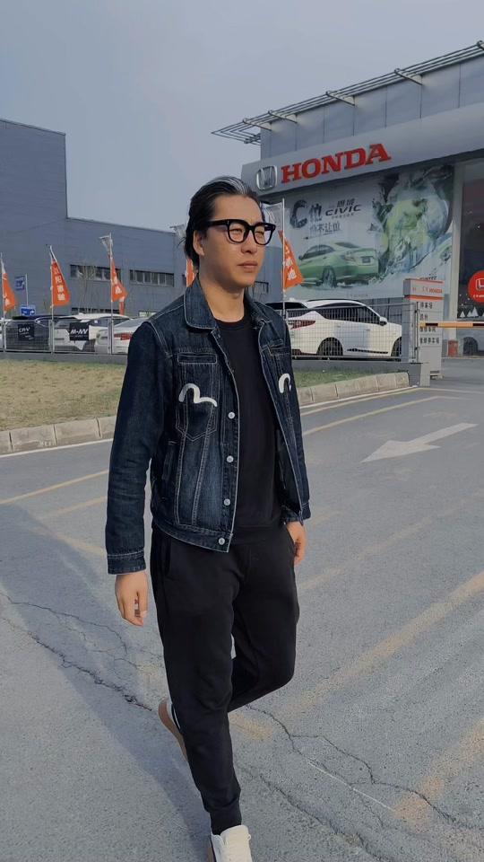 大刘小刘说车_大刘小刘说车个人资料_大刘小刘说车直播间_18183kol