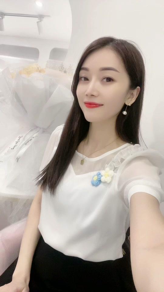 李琴服装官方账号_李琴服装官方账号个人资料_李琴服装官方账号直播间