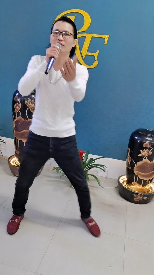 铁哥狂欢_铁哥狂欢个人资料_铁哥狂欢直播间_18183kol_18183网红站