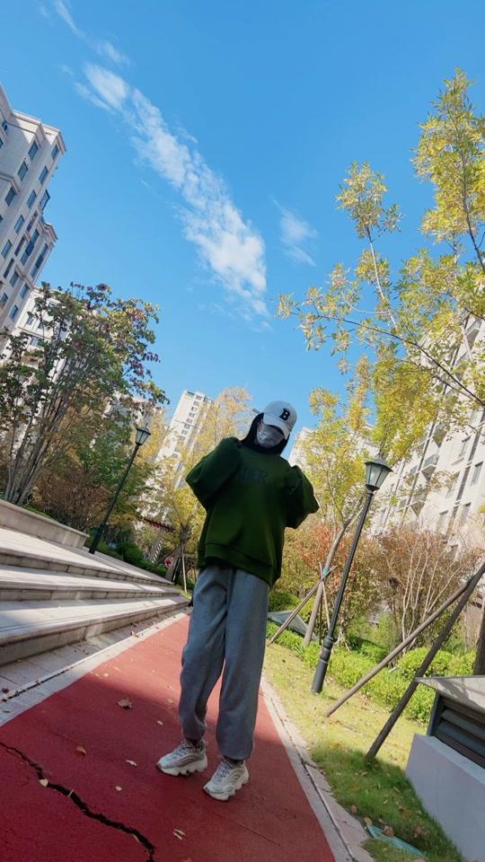 杨可欣_杨可欣个人资料_杨可欣直播间_18183kol_18183网红站