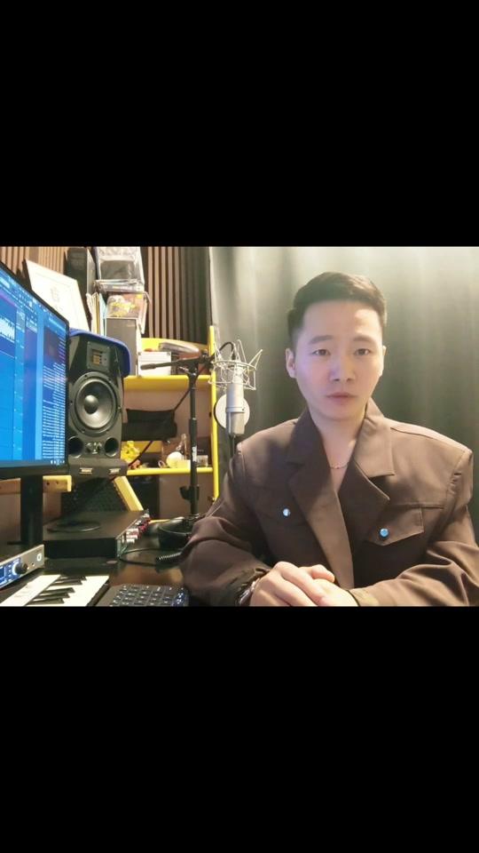 dj小鱼儿她会魔法吧