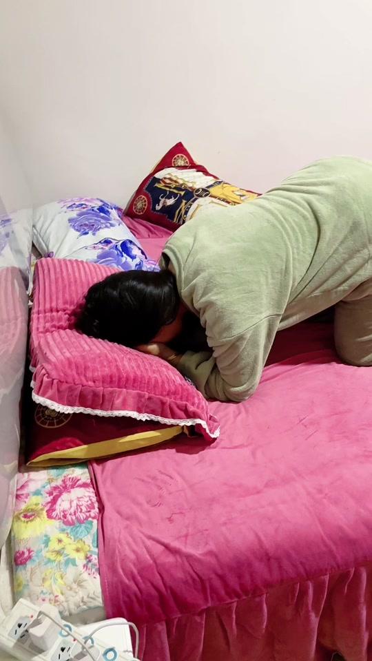 冲动!怎么在被子里自己玩自己无声"受孕周期"-第1张图片-万宝网