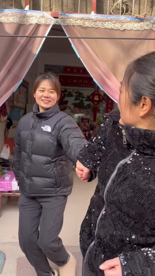 乡村守护人张二姐