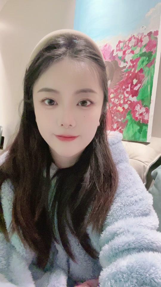 李雨芯-na_李雨芯-na个人资料_李雨芯-na直播间_18183kol_18183网红站