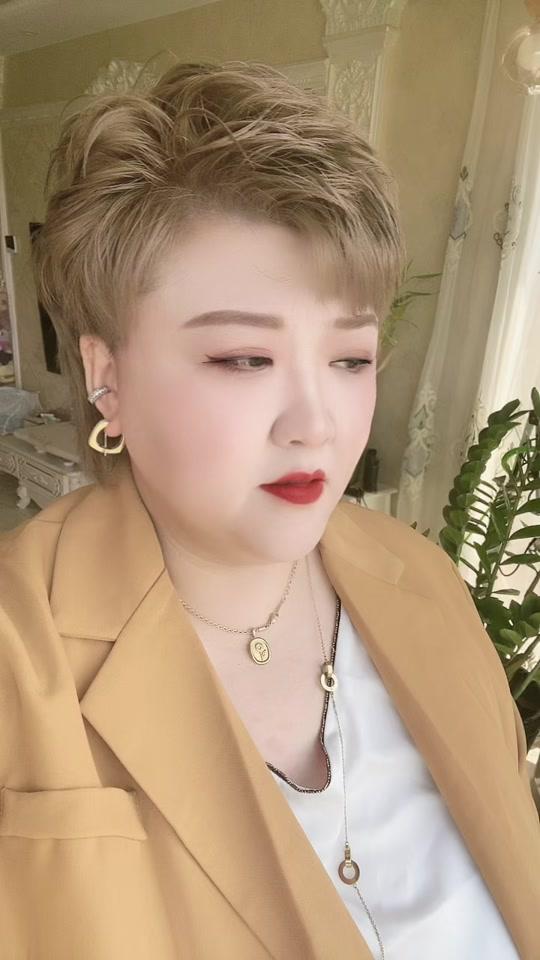 大璐璐(牡丹江)