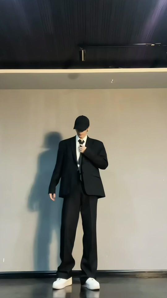 王广允_王广允个人资料_王广允直播间_18183kol_18183网红站